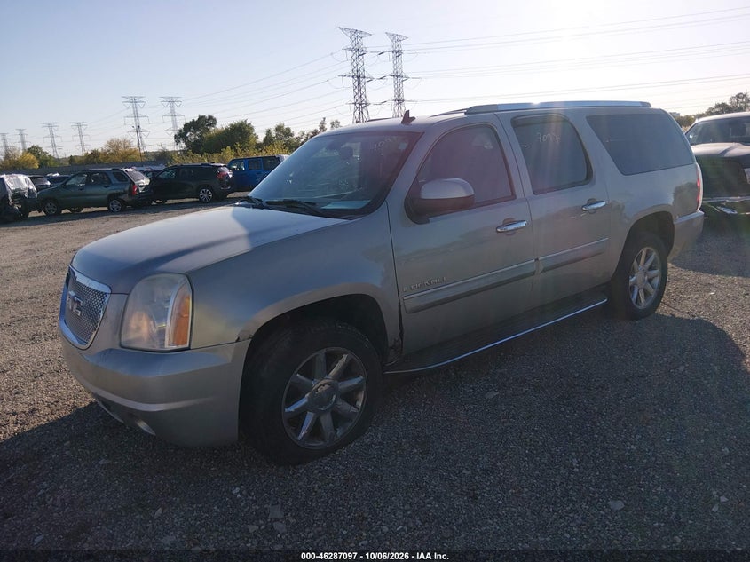 2007 GMC YUKON XL 1500 DENALI · Photo 2