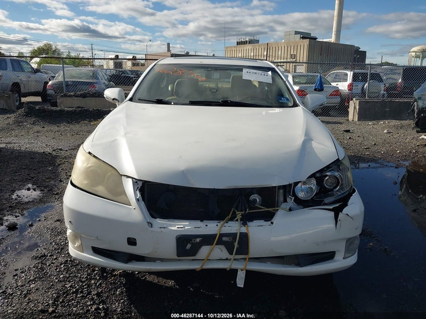 2012 LEXUS ES 350 · Фото 13