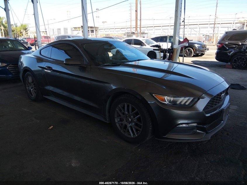 FORD MUSTANG - zdjęcie 1