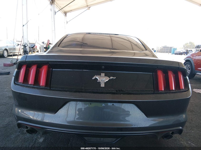 FORD MUSTANG - zdjęcie 17