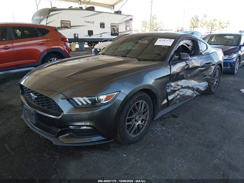 FORD MUSTANG - zdjęcie 2