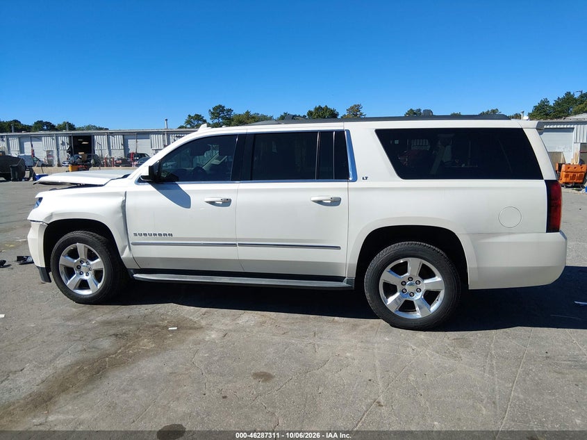 CHEVROLET SUBURBAN - zdjęcie 14