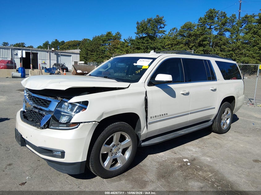 CHEVROLET SUBURBAN - zdjęcie 2