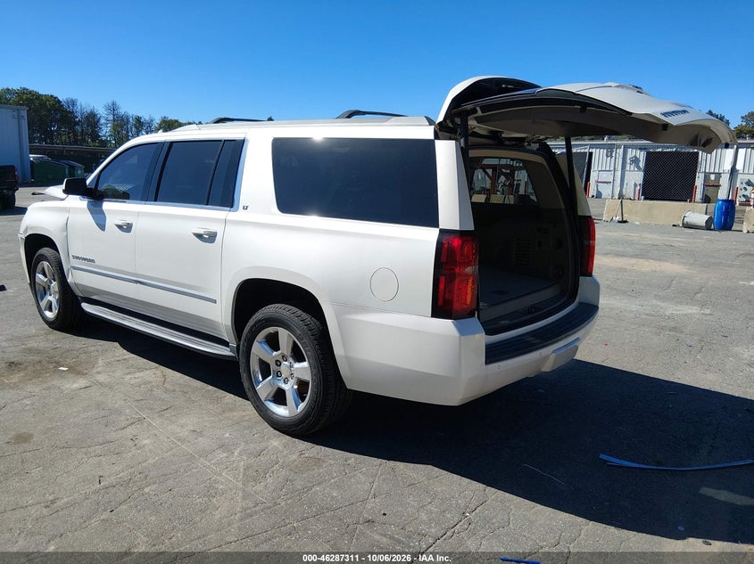 CHEVROLET SUBURBAN - zdjęcie 3