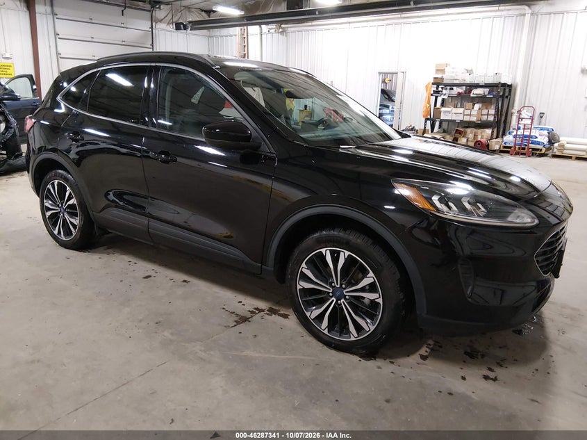 Vin: 1fmcu9g66nub98725, lot: 46787487, ford escape se 20221