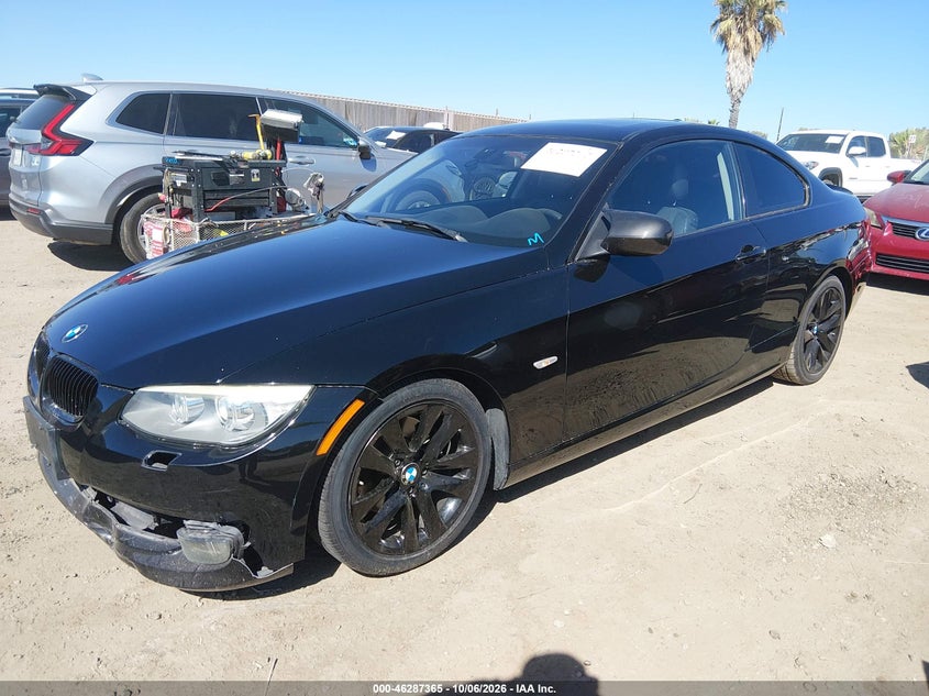 BMW 328I - фото 2