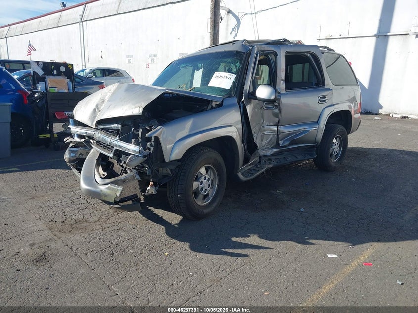 2002 Chevrolet Tahoe Lt, Biohazard, IAAI, VIN 1GNEK13Z12J193974 — photo 2