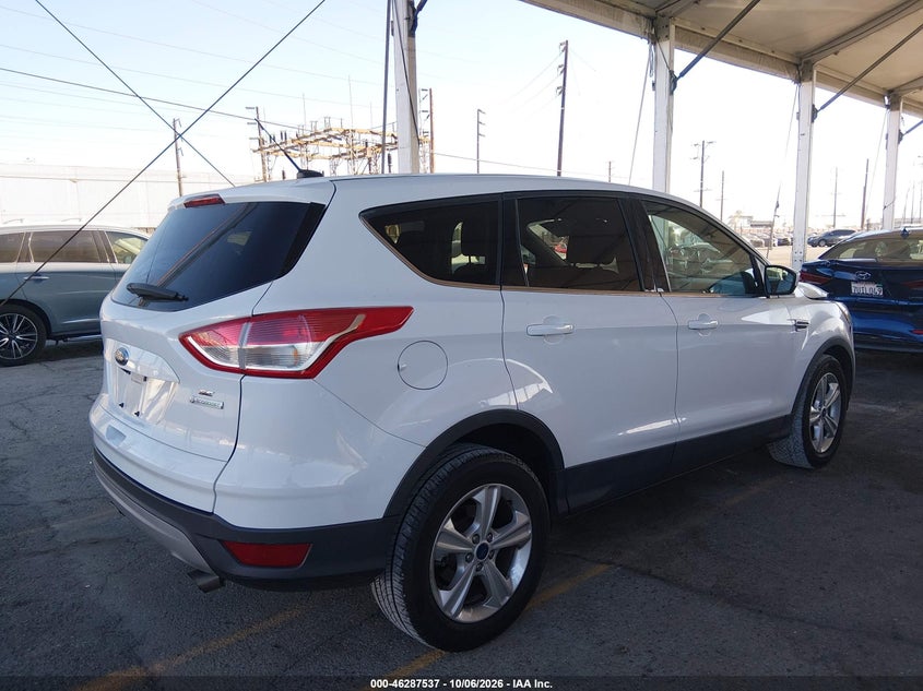 Vin: 1fmcu0gx6fuc63515, lot: 46787683, ford escape se 20154