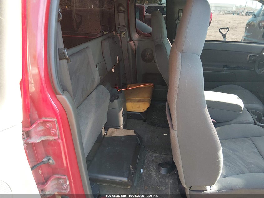 CHEVROLET COLORADO 2005 VIN 1GCDT196758152100