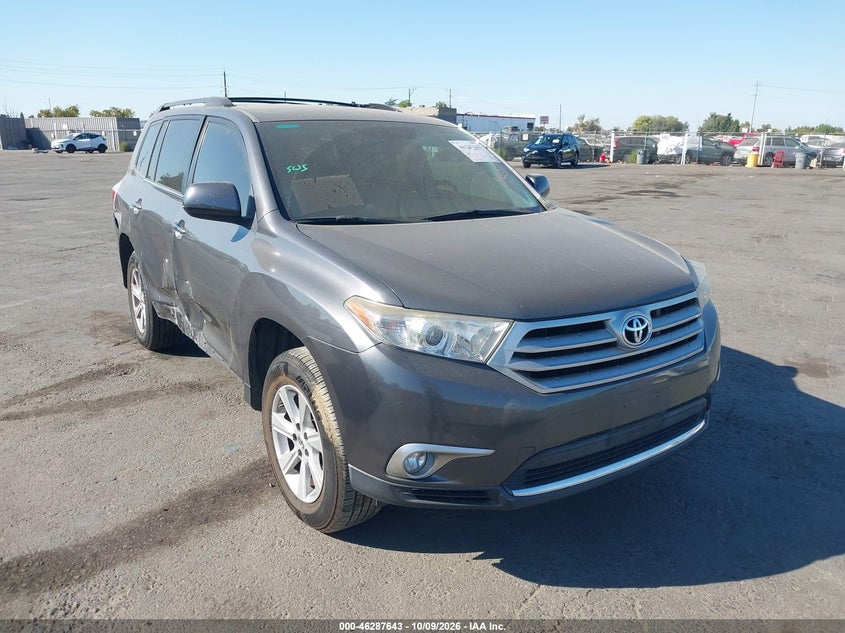 Vin: 5tdzk3eh6bs049365, lot: 46787789, toyota highlander base v6 2011 img_1