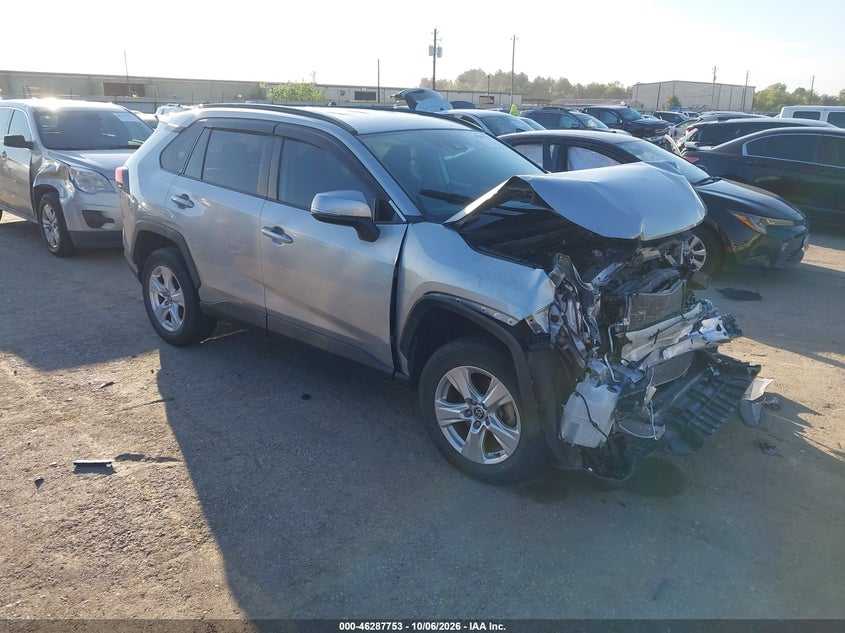 Vin: 2t3w1rfv0mc131673, lot: 46787916, toyota rav4 xle 20211