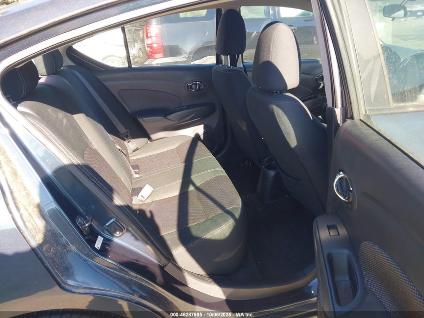 2017 NISSAN VERSA 1.6 SV · Фото 8