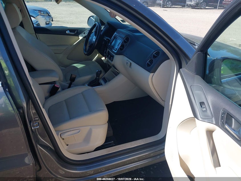 VOLKSWAGEN TIGUAN 2012 VIN WVGAV7AX4CW005838