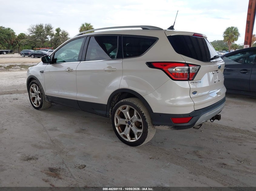 Vin: 1fmcu0j91jud26331, lot: 46788278, ford escape titanium 20183