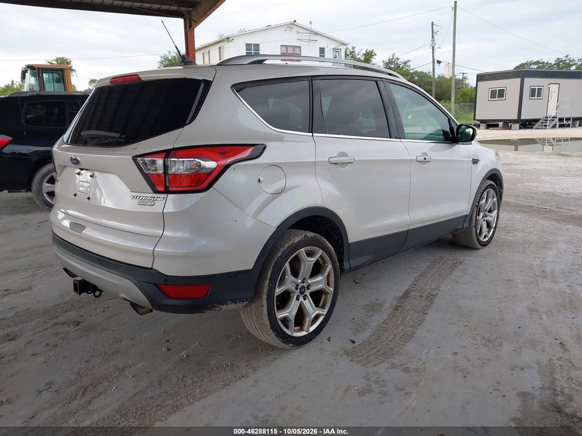 Vin: 1fmcu0j91jud26331, lot: 46788278, ford escape titanium 20184