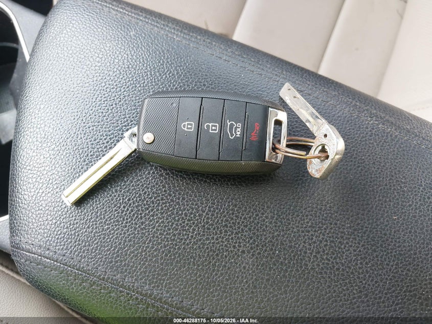 KIA OPTIMA 2015 VIN 5XXGM4A77FG462133