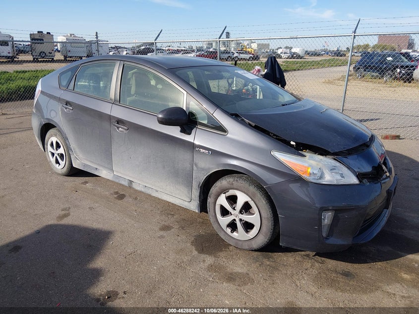 Vin: jtdkn3du6d1732108, lot: 46788405, toyota prius two 20131