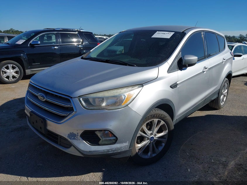 Vin: 1fmcu0gdxhue39183, lot: 46788555, ford escape se 20172
