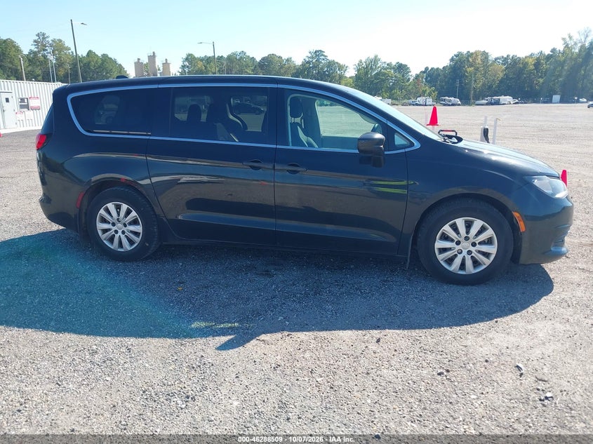 CHRYSLER PACIFICA 2018 VIN 2C4RC1AG9JR274868
