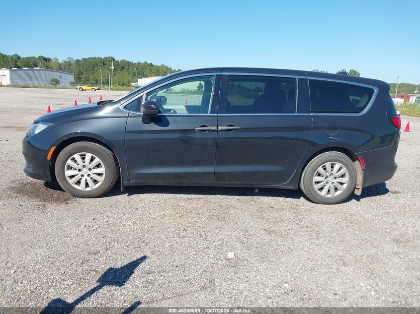 CHRYSLER PACIFICA 2018 VIN 2C4RC1AG9JR274868