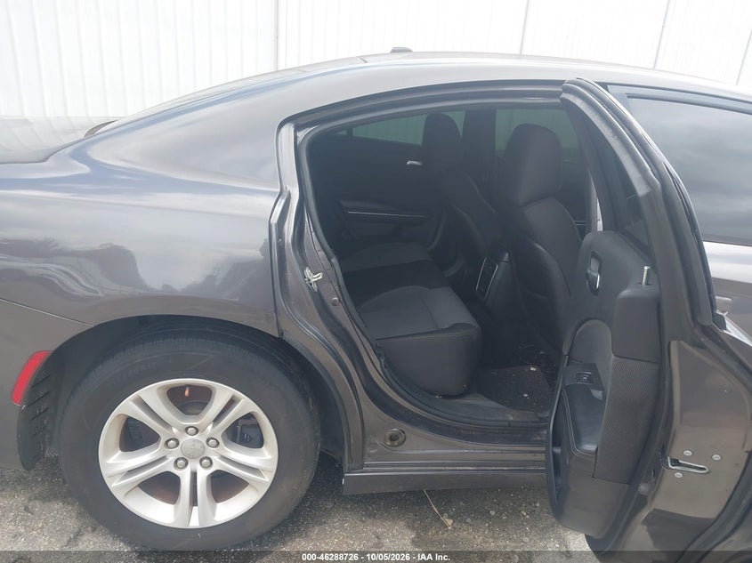 2015 DODGE CHARGER SE · Фото 8