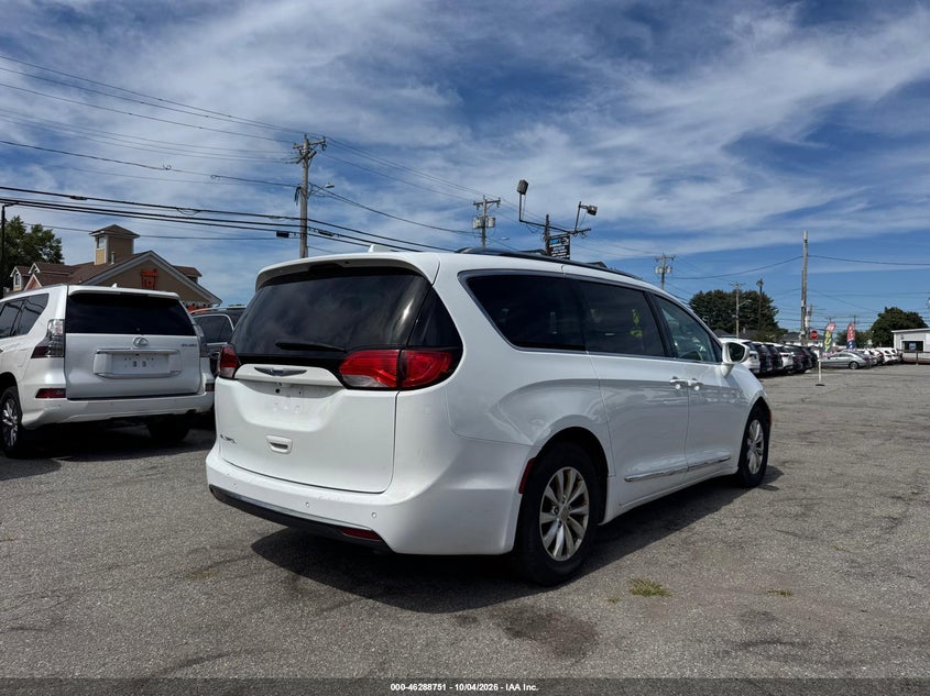 CHRYSLER PACIFICA 2019 VIN 2C4RC1BG9KR554080