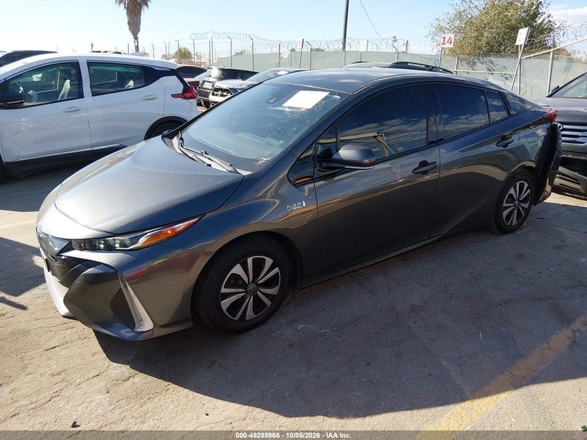 TOYOTA PRIUS PRIME - zdjęcie 2