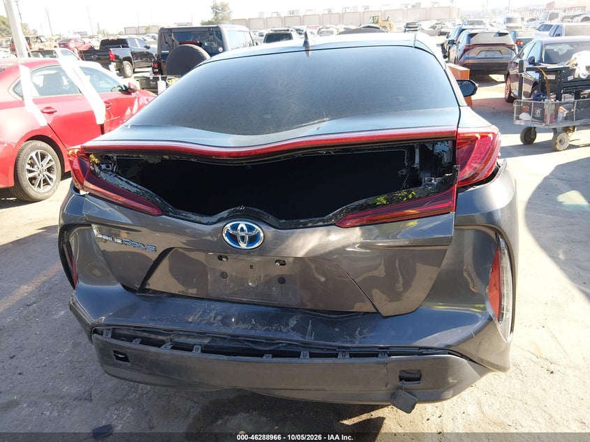 TOYOTA PRIUS PRIME - zdjęcie 13