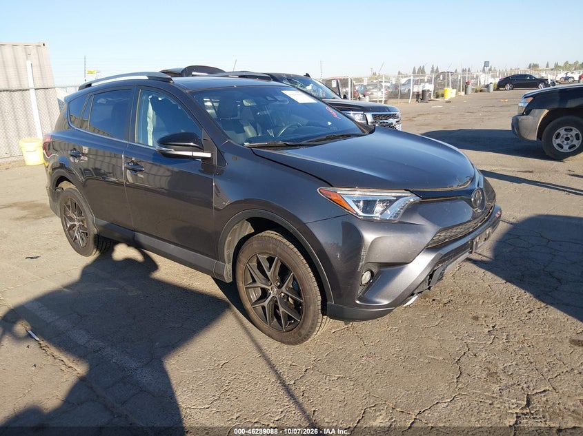 Vin: 2t3jfrev9jw838245, lot: 46789251, toyota rav4 se 20181