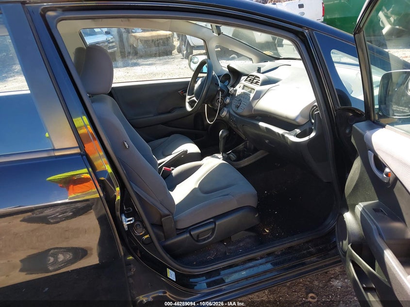 2010 HONDA FIT · Фото 5