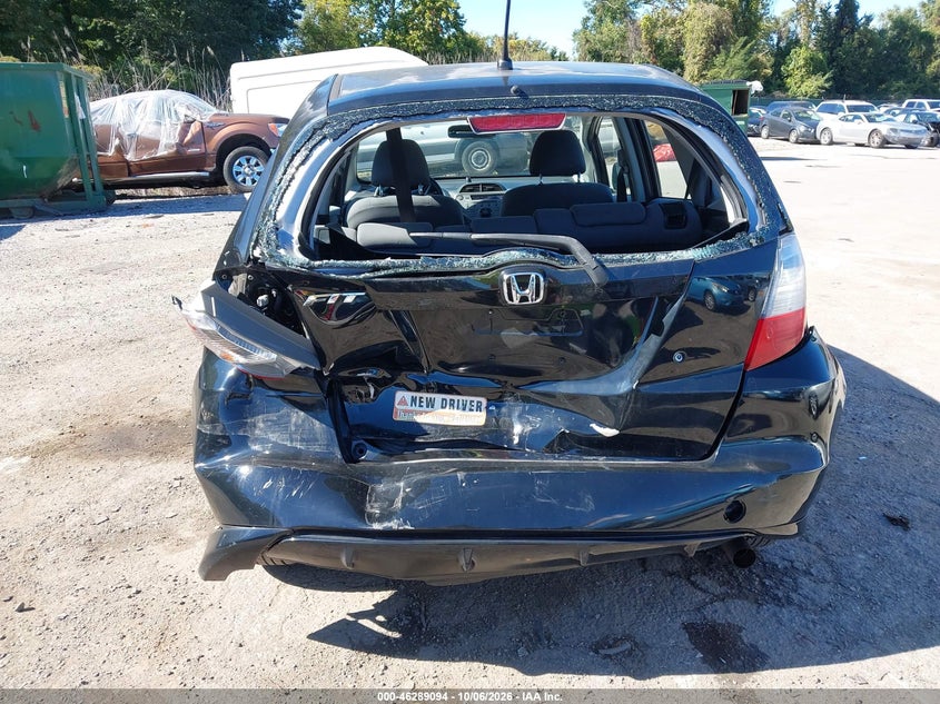 2010 HONDA FIT · Фото 6