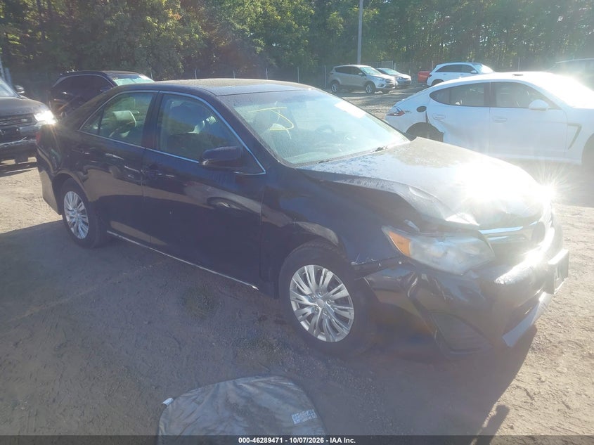 2014 TOYOTA CAMRY HYBRID LE