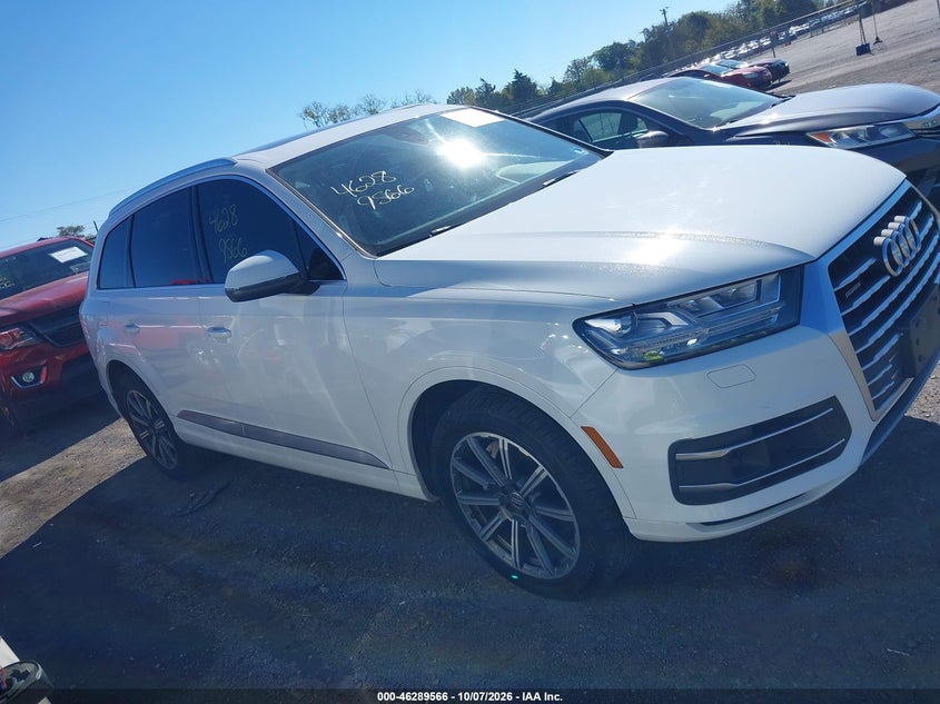 AUDI Q7 2017 VIN WA1LAAF72HD015585
