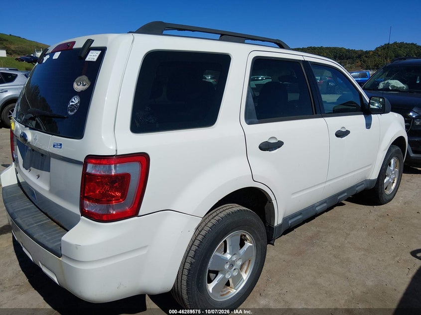 2012 FORD ESCAPE XLS · Фото 4