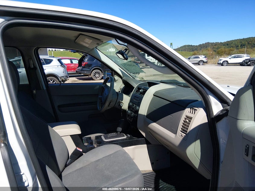 2012 FORD ESCAPE XLS · Фото 5