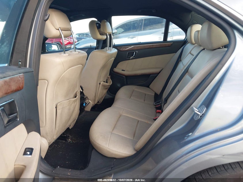 2011 MERCEDES-BENZ E 350 · Фото 8