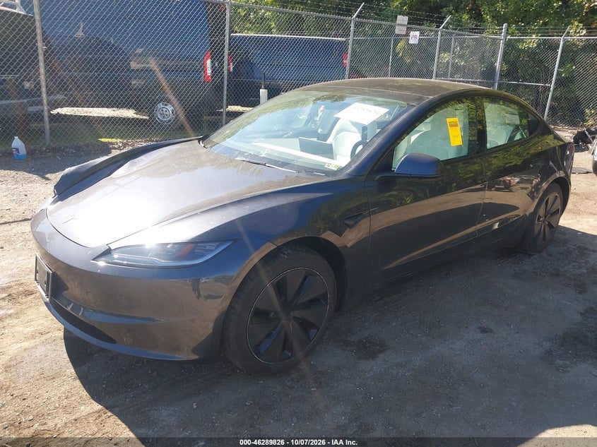 TESLA MODEL 3 - zdjęcie 2