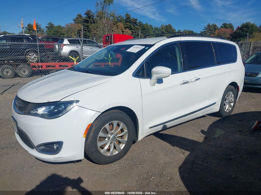 Vin: 2c4rc1bgxhr795851, lot: 46790003, chrysler pacifica touring-l 20172