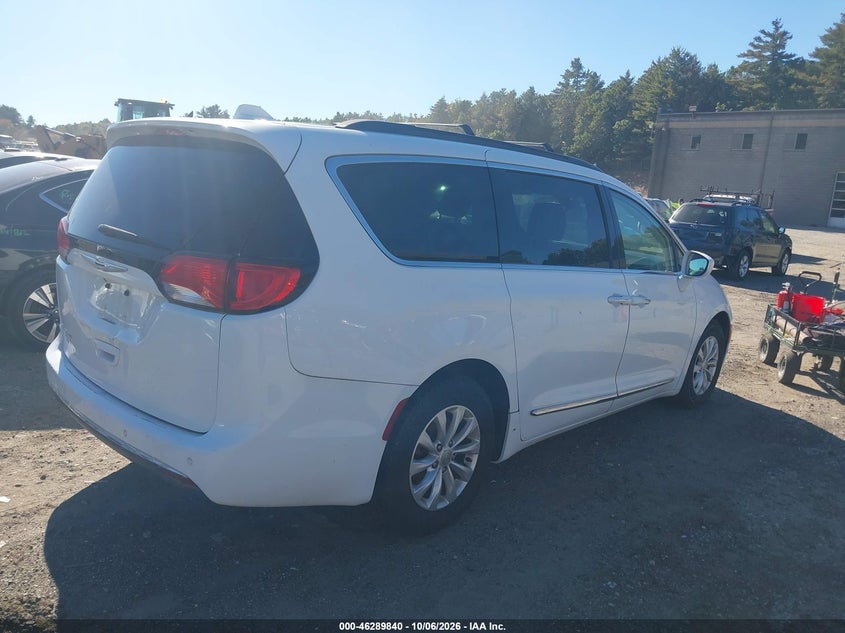 CHRYSLER PACIFICA 2017 VIN 2C4RC1BGXHR795851