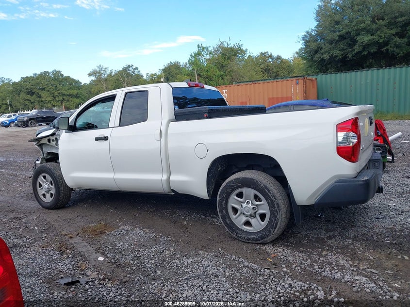 TOYOTA TUNDRA - zdjęcie 15