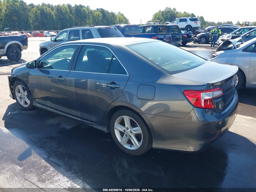 Vin: 4t1bf1fk0cu584432, lot: 46790179, toyota camry se 20123