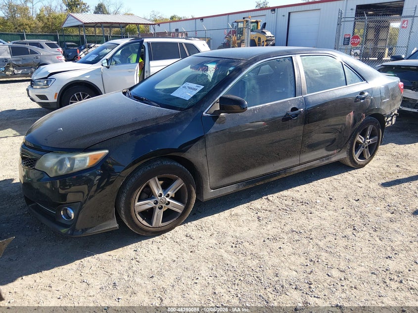 Vin: 4t1bf1fk7eu316240, lot: 46790251, toyota camry se 20142