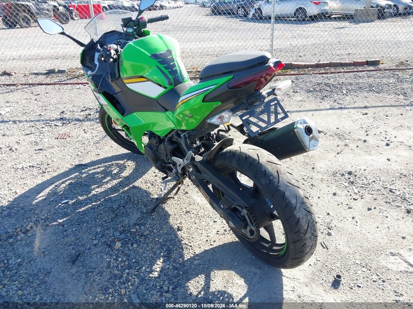 KAWASAKI EX500 2025