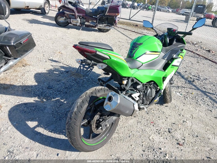 KAWASAKI EX500 2025