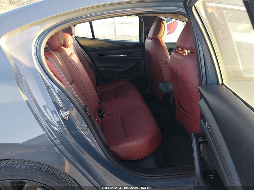 2023 MAZDA MAZDA3 2.5 S CARBON EDITION · Фото 8