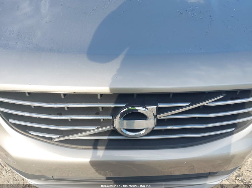 VOLVO XC60 2015 VIN YV440MDB0F2602377