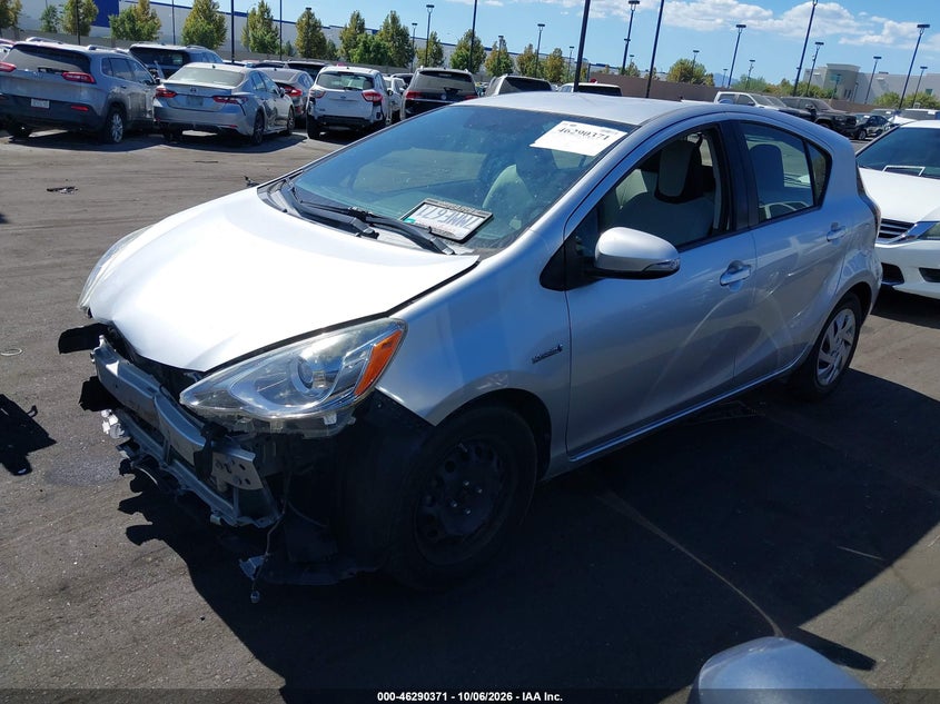 Vin: jtdkdtb33f1583124, lot: 46790534, toyota prius c one 20152