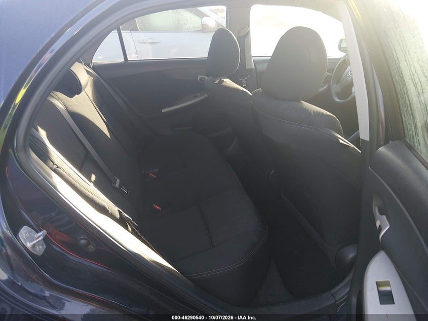 2012 TOYOTA COROLLA S · Фото 8