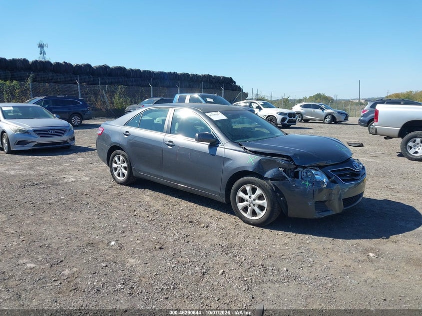 2011 Toyota Camry LE V6