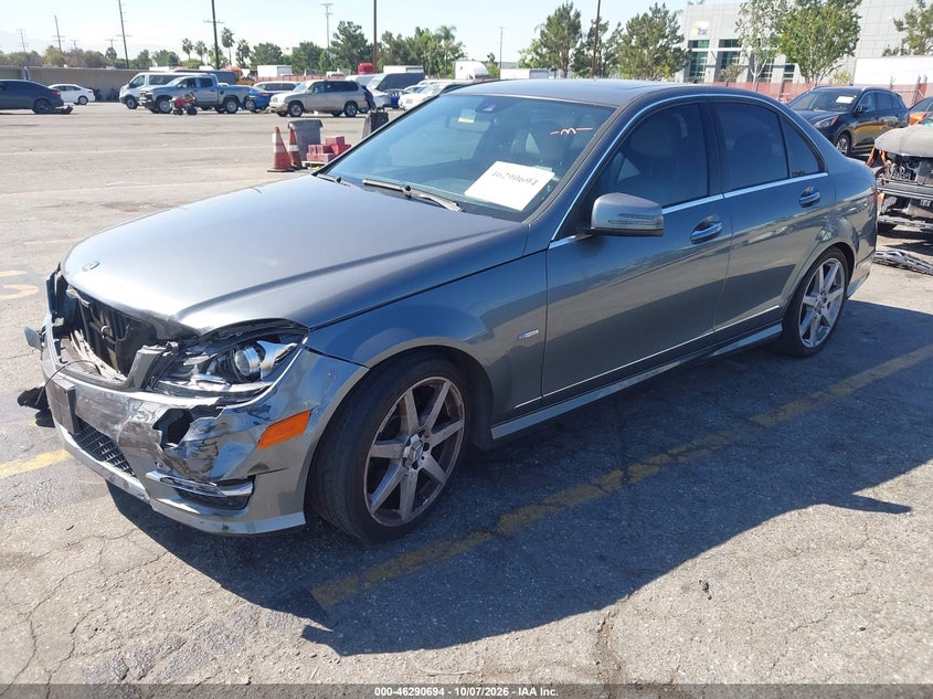 2012 Mercedes-Benz C 350 Sport, Front End, IAAI, VIN WDDGF5HB2CR197047 — photo 2